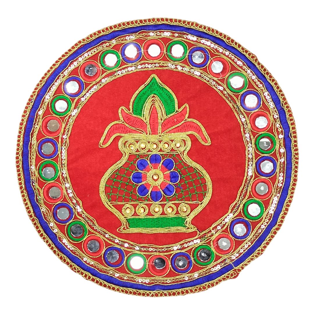 Decorative plate with central design and colorful border on a white background