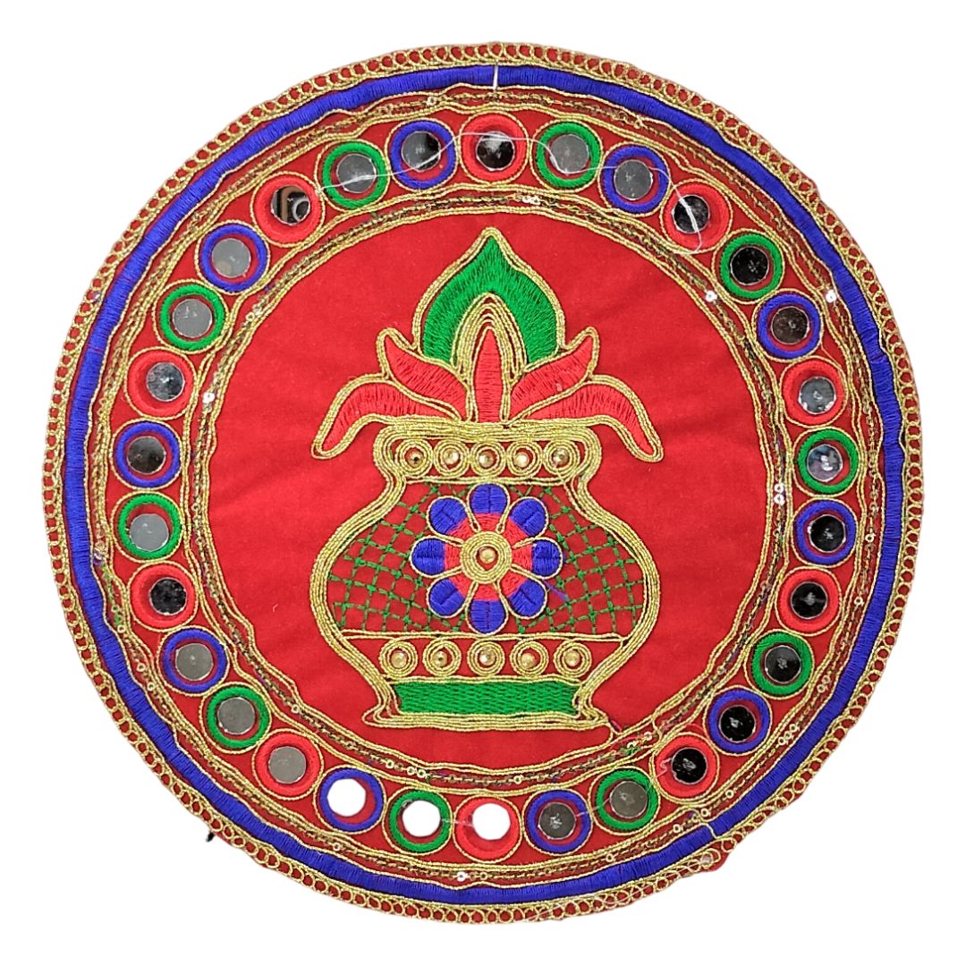 Decorative plate with central design on a red background